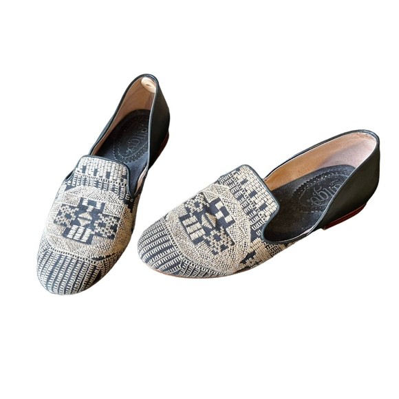 Latigo Shoes - Latigo Alba Sz 7 M Leather Embroidered Flats Slip On Casual Boho Tan Black Shoes